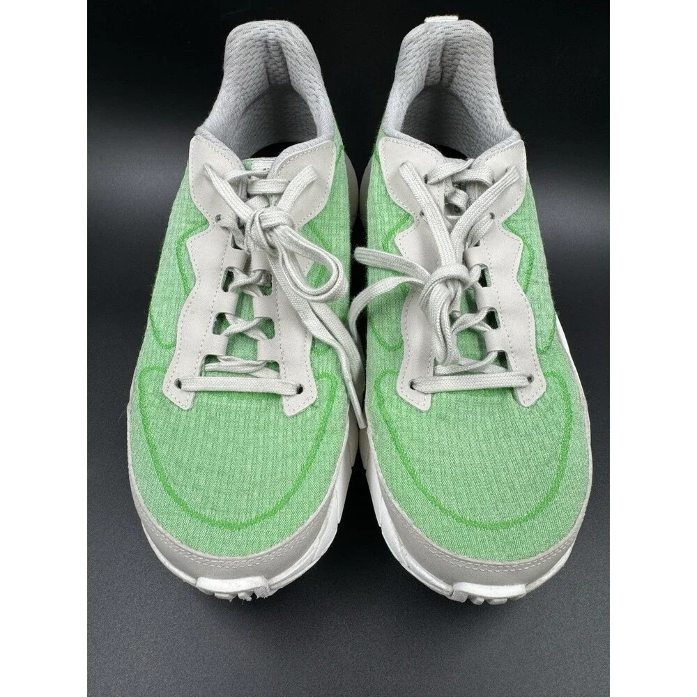 Circle Super Natural Runner Athletic Sneaker Women Sz 8 Green Lightweight Shoes